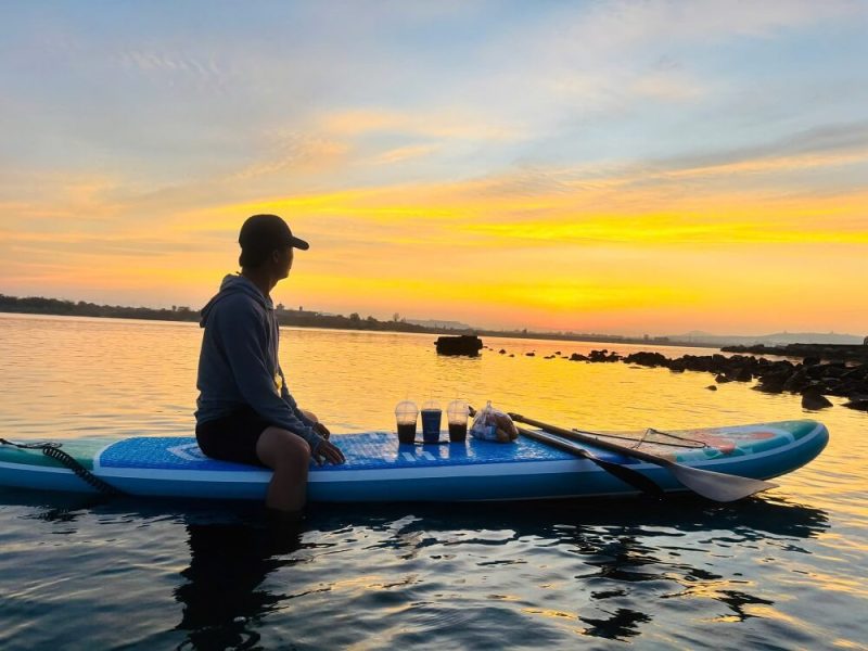 bình minh tháng 3 trên vịnh cam ranh