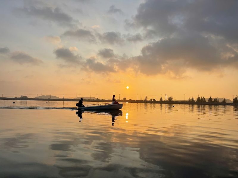 dạo thuyền quanh vịnh cam ranh